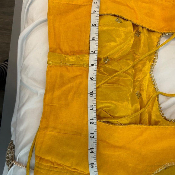 Yellowish Golden Lengha for sale - Picture 6 of 7